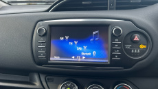 Toyota Yaris 1.5 VVT-i Design 5dr Petrol Hatchback